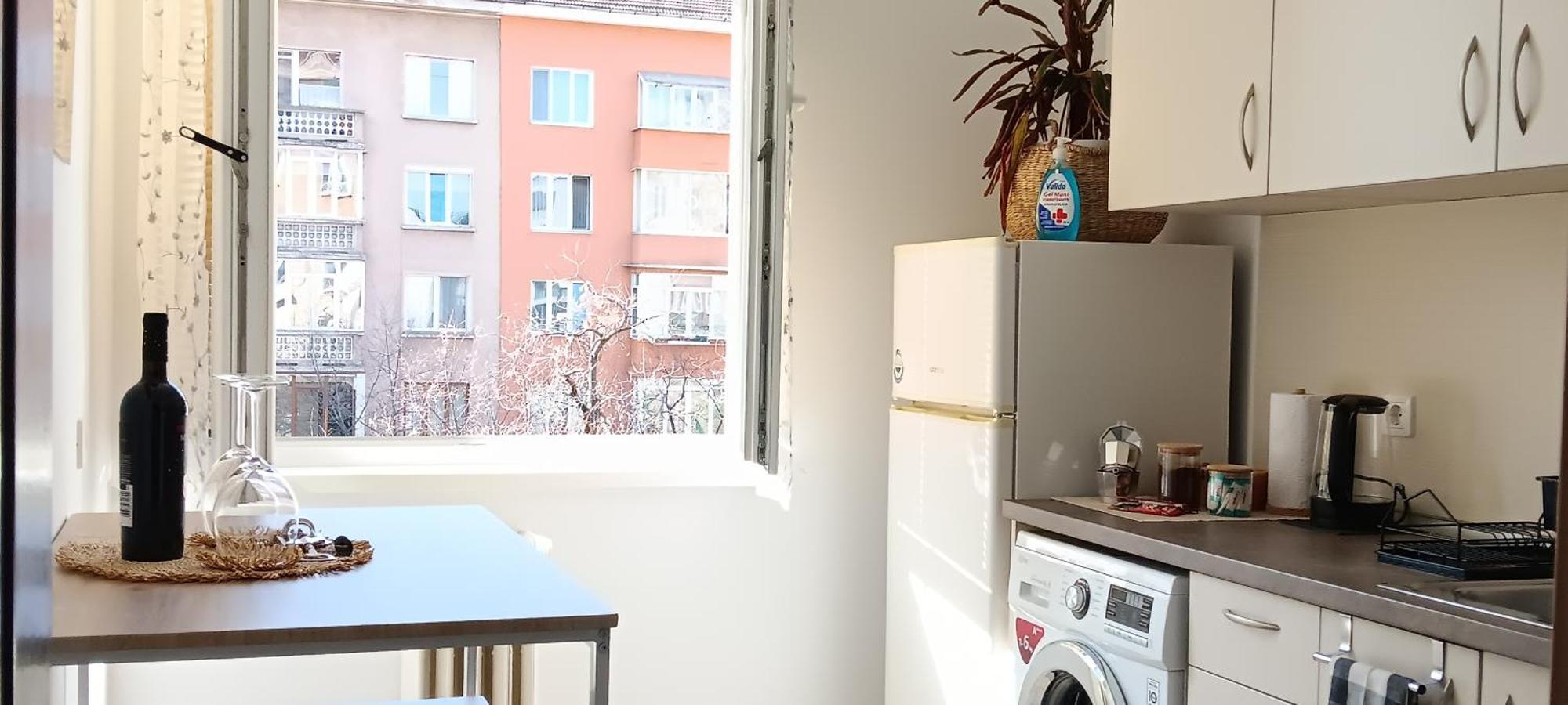 Romantic Bijoux In Apartemen Sofia